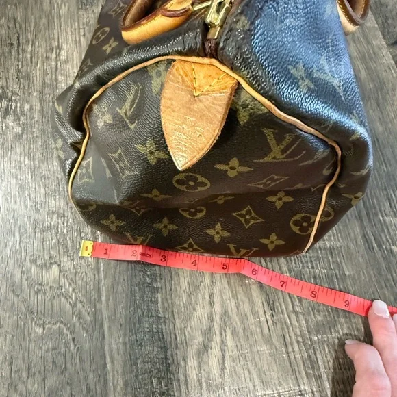 Louis Vuitton Speedy 30 Monogram Purse - Picture 11 of 16